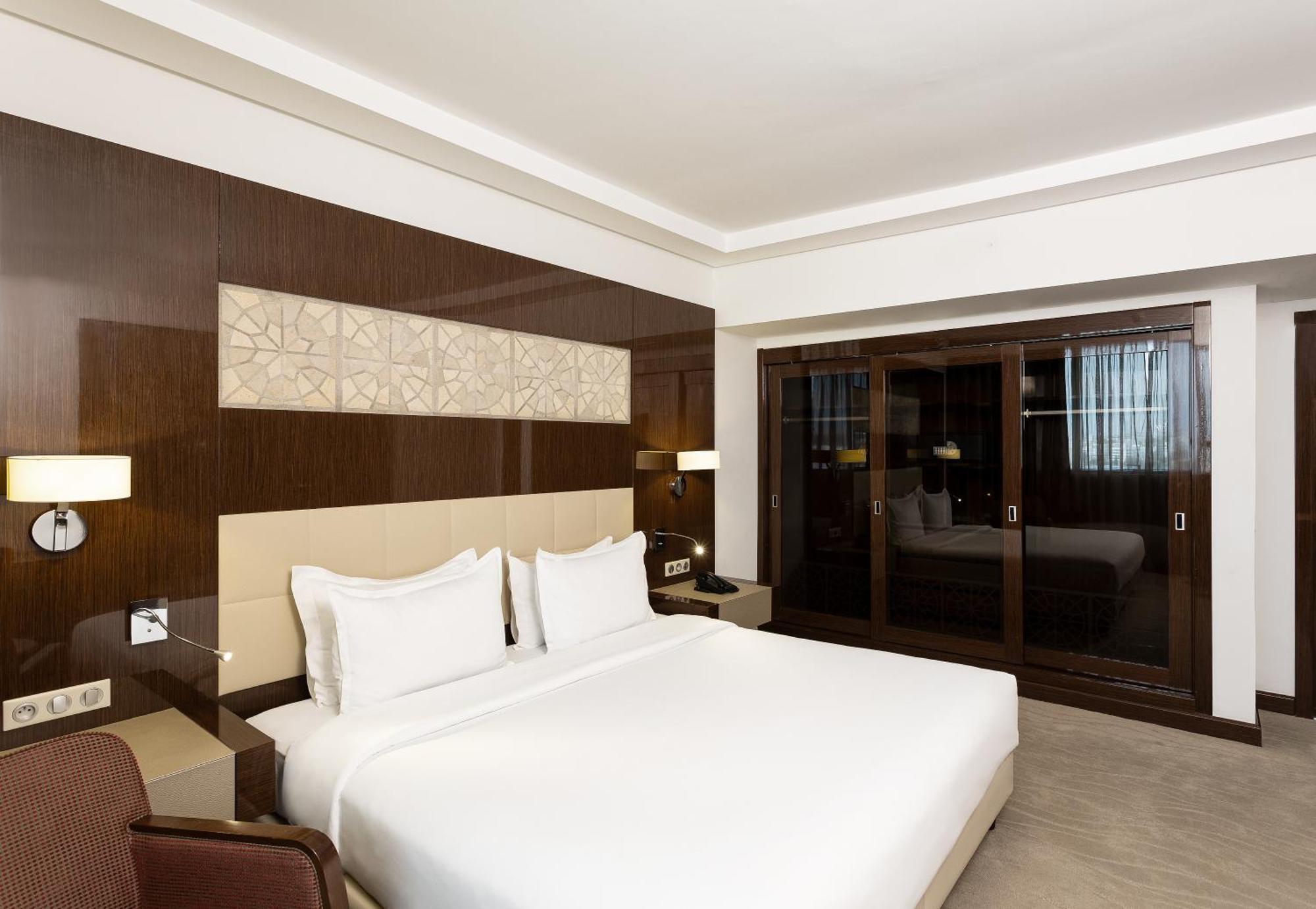 Suite con 2 Camere da Letto e Vista Lago - Accesso Lounge